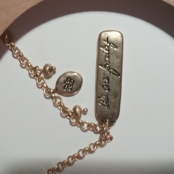 Necklace - Picture 3 of 3